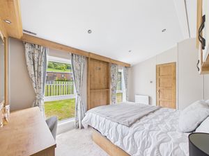Master Bedroom- click for photo gallery